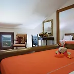 Nyaraló Amalia *
