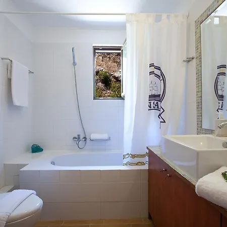 Amalia * Nydri (Lefkada)