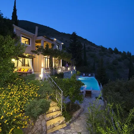 Case de vacanță Amalia Nydri (Lefkada)