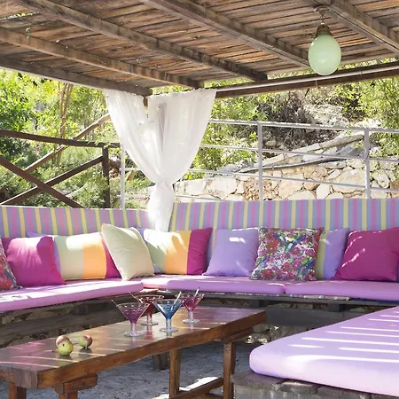 Holiday home Amalia Nydri (Lefkada)